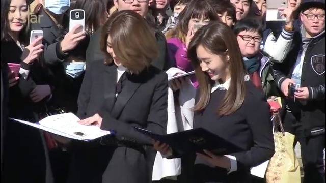 SooYoung, Yuri, & Park Shin Hye – Chung-Ang University Graduation