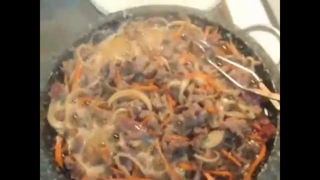 Korean Food: Bulgogi (Korean BBQ) (불고기)