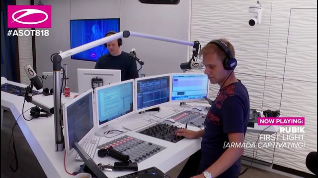Armin van Buuren – A State of Trance – Episode 818