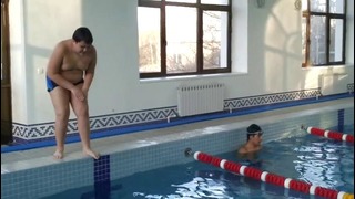 Как правильно кидать головку в бассейн)