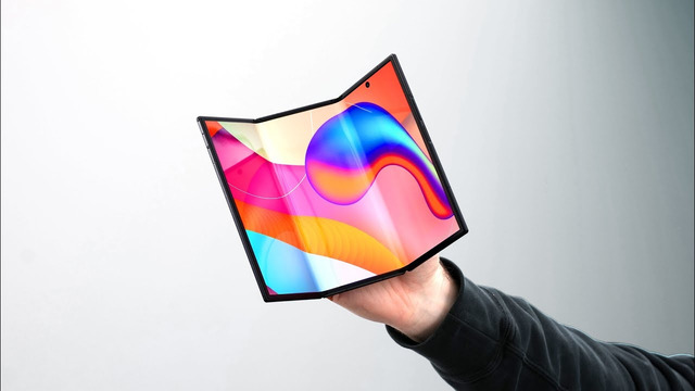 Samsung Galaxy Z TriFold Unboxing