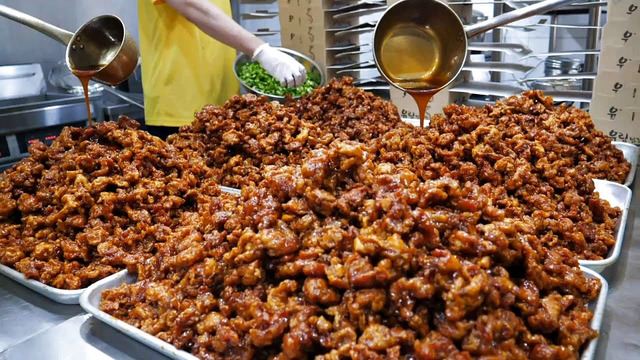 Готовим 100 тонн курицы в год! Хрустящий сладкий цыпленок чили / корейская уличная еда