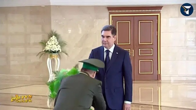 Президент Туркменистана встретился с главами силовых ведомств