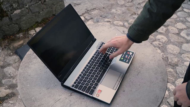 Первые 7 нм дискретки NAVI RX5500m в ноутбуках