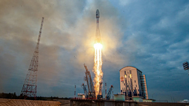 Российский зонд «Луна-25» врезался в Луну