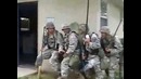 Морпехи США зачищают помещение
