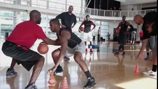 Jordan Chris Paul’s cone-dribble drill