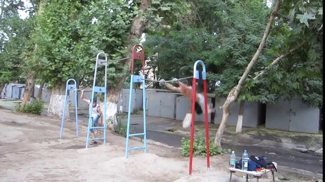 Моя первая связка на турнике