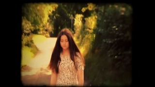 Jasmine Thompson – Run (Official Music Video)