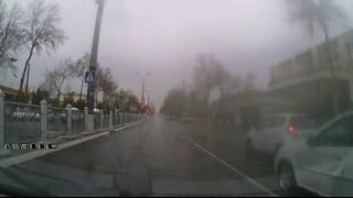 Спарк сбивает пешехода (Ташкент)