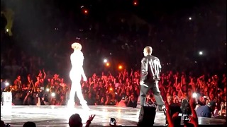 Когда твой концерт перестал быть твоим (Rihanna & Eminem)