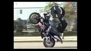 Крутой способ жима штанги на мотоцикле