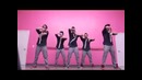 5 человек танцуют