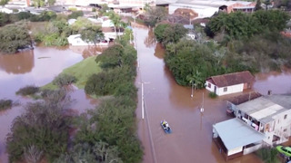 На юг Бразилии обрушился смертоносный циклон