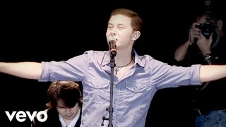 Scotty McCreery – Water Tower Town (Official Music Video)