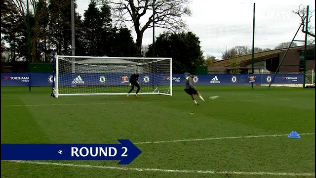 Master & Student 8 Ball Challenge ft. Ruben Loftus-Cheek & Mason Mount
