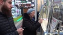Оплачиваю бабушкам и дедушкам продукты и лекарства
