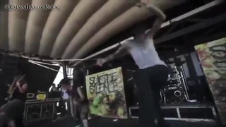 Oliver Sykes VS Mitch Lucker