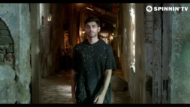 Zaeden feat. Rupee – Tempted To Touch (Official Music Video)