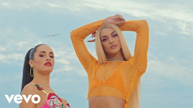 Lali ft. Pabllo Vittar — Caliente (Official Video 2018!)