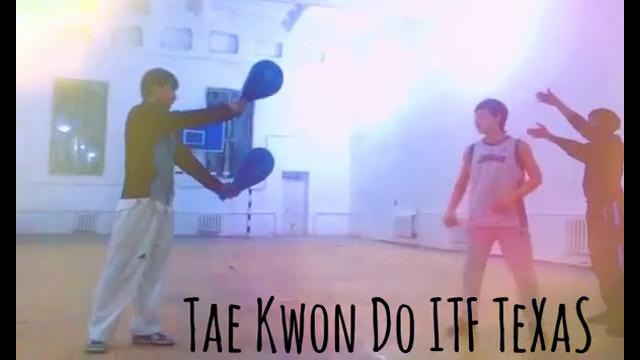 Тае-Квон-До Итф Тренировку удара (Tae-Kwon-Do ITF)