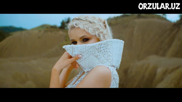 Sandra N – Chameleon