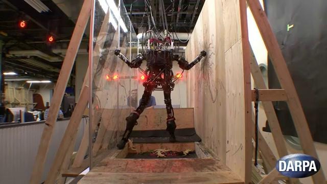 DARPA’s Pet-Proto Robot Navigates Obstacles