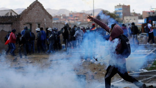 17 протестующих погибли в стычке с полицией на юге Перу