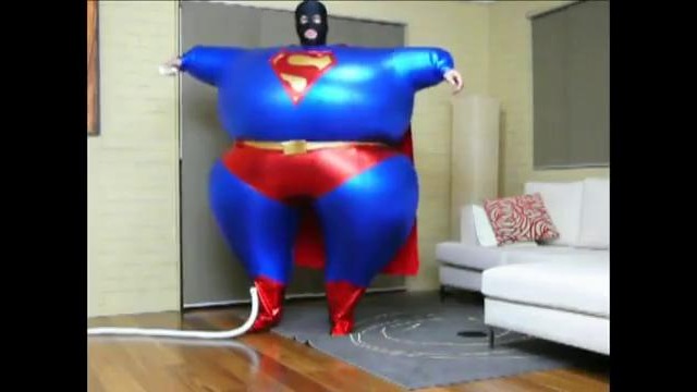 Надувной костюм супермена