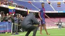 Yerry Mina presentation Camp Nou 13/01/18 HD