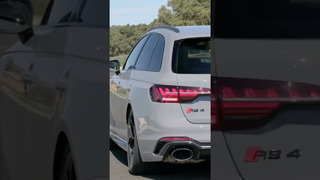 Launch Control 2023 Audi RS4 Avant with Competition Package