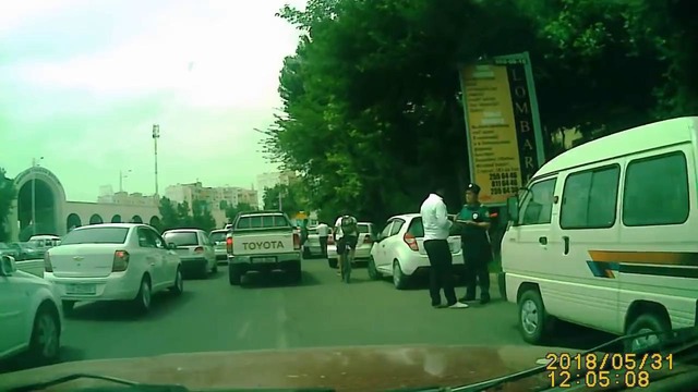 Ташкент. неудачная попытка инспектора развести на штраф