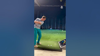 Man Does Amazing Tricks While Playing Golf