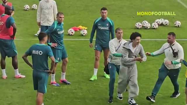 Когда Футболисты Отвечают Болельщикам | When Footballers Respond to Fans