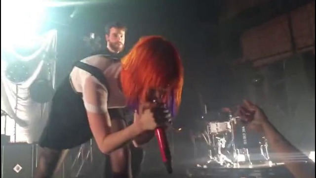 Paramore – Tell Me It’s Okay Live #Writing The Future Tour [2015