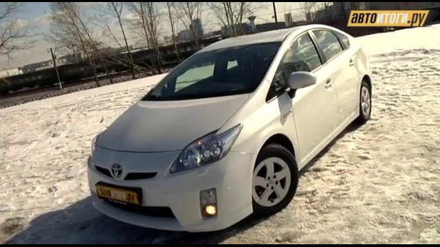 Видео тест-драйв Toyota Prius