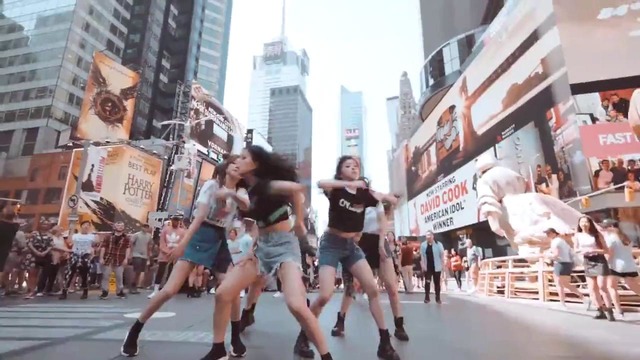 (G)I-DLE (Idle) – Fake Love (BTS cover) Flashmob in New York