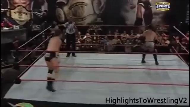 Dean Ambrose vs Seth Rollins vs Roman Reights – FCW