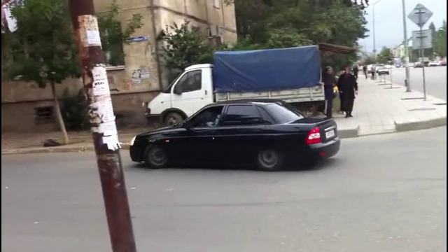 Приора залетала боком, крик бабушки