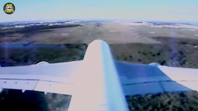 Посадка Аэробуса А380. Вид с килевой камеры