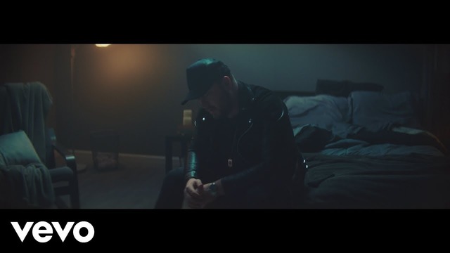 Mitchell Tenpenny – Drunk Me (Official Music Video)