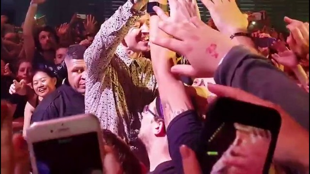 Last show of chester bennington / linkin park – one more light / birmingham, uk 2017