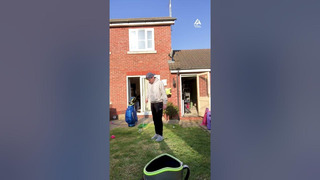 Guy Performs Golf Trickshots