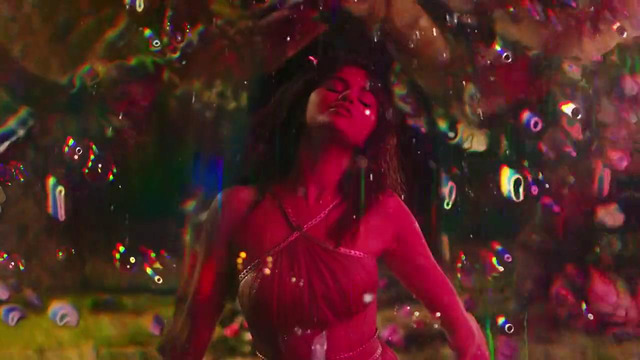 Selena Gomez – Rare (Official Music Video)