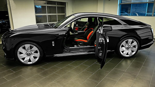2024 Rolls Royce Spectre – Best Super Luxury Coupe