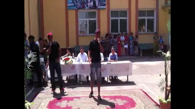 Linkin Park – Lost In The Echo Фаны исполняют вживую