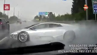 Момент аварии Lamborghini