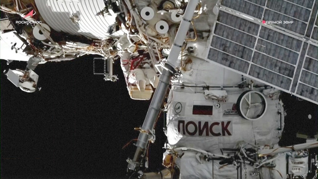 Космонавты Роскосмоса более шести часов работали за бортом МКС