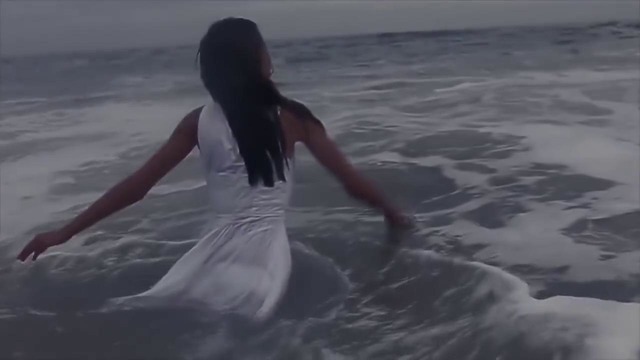 Izzamuzzic – moon (unofficial music video)