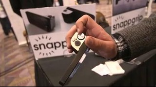 CES 2013: Snappgrip iPhone Camera Controller